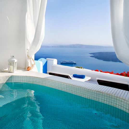 Dreams Luxury Suites