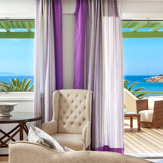 Finikas Hotel