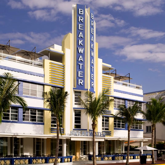 Hotel Breakwater South Beach