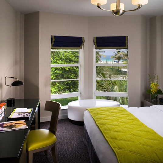 Hotel Breakwater South Beach