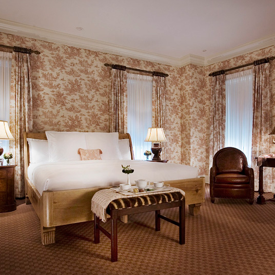 Le St James Hotel