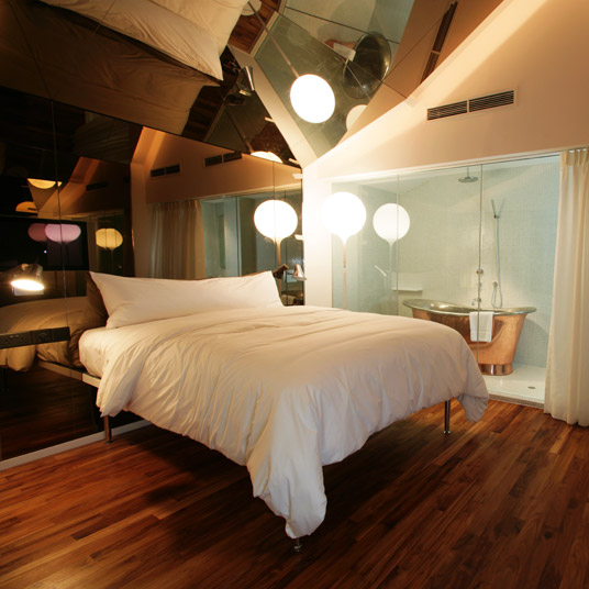 新大华酒店(New Majestic Hotel)