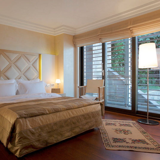 Deris Bosphorus Lodge
