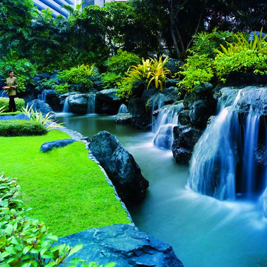 Makati Shangri-La, Manila