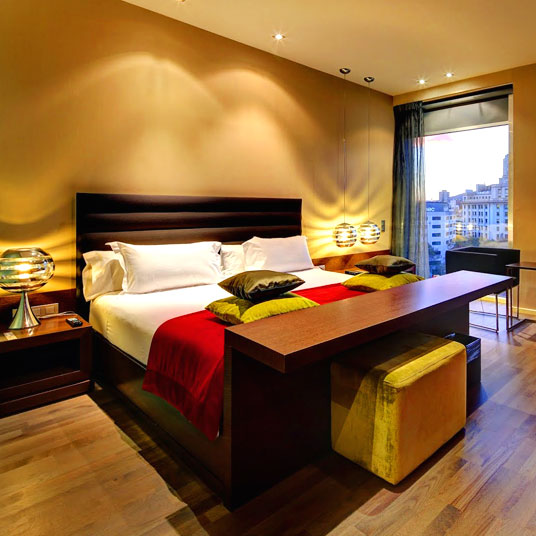 Olivia Plaza Hotel