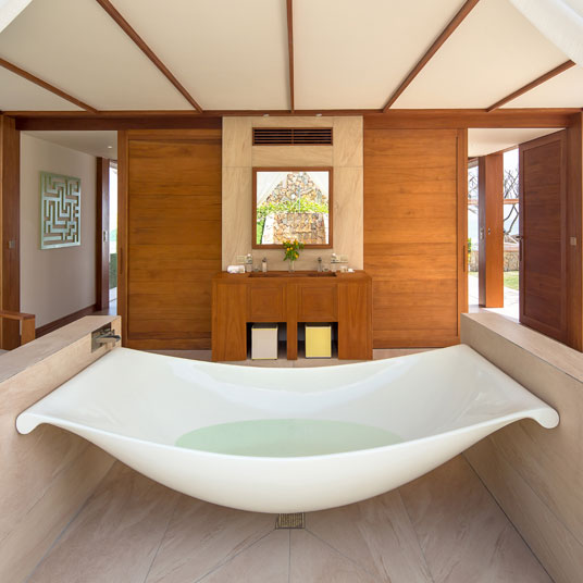 芽庄融合度假村 (Fusion Resort Nha Trang)