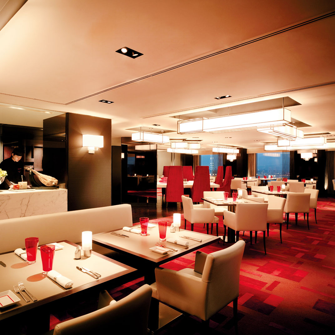 Shangri-La's Far Eastern Plaza Hotel, Taipei