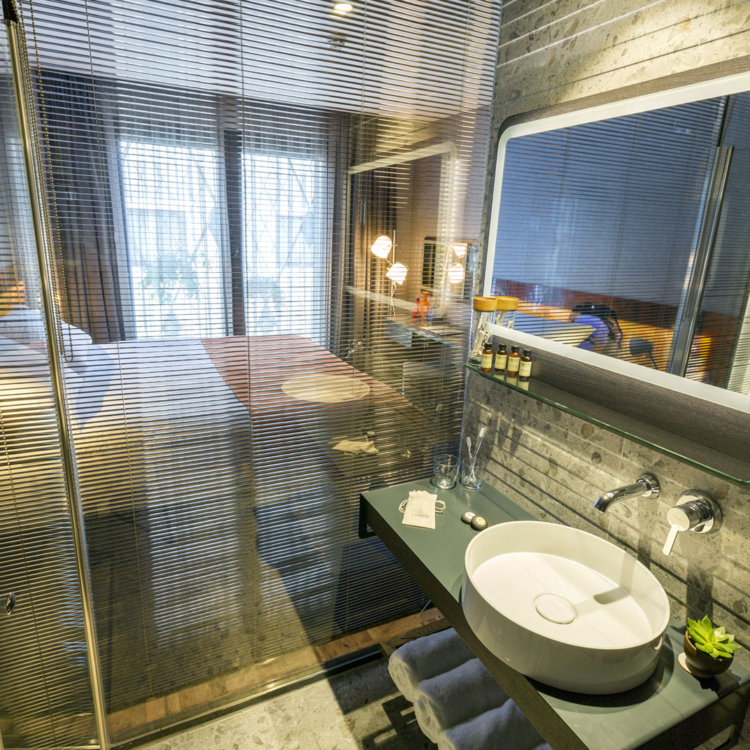 Lampa Design Hotel