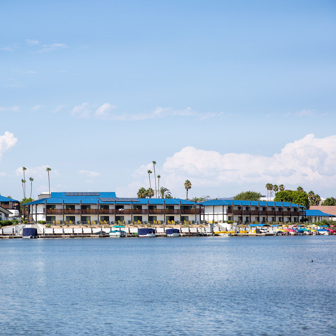 Lakehouse Hotel and Resort