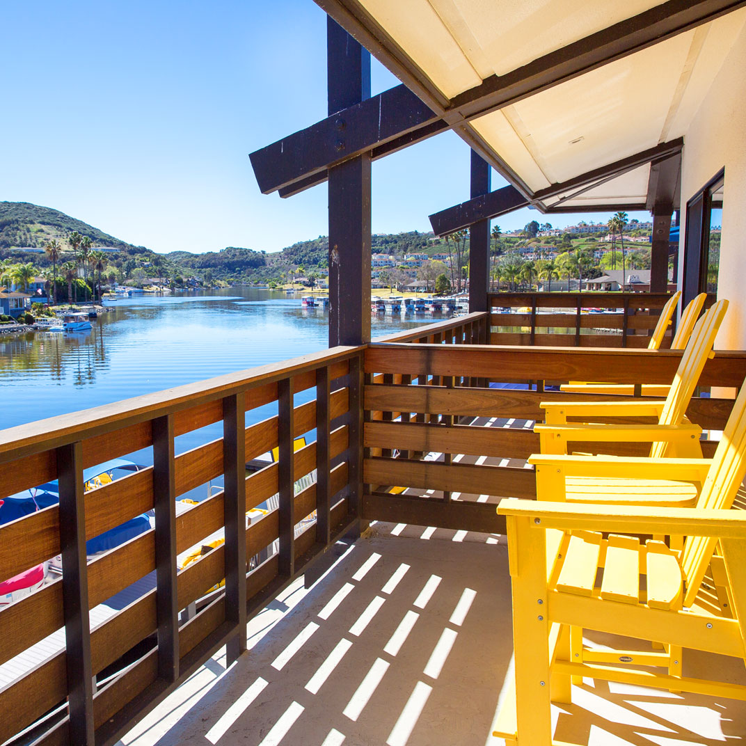 Lakehouse Hotel and Resort