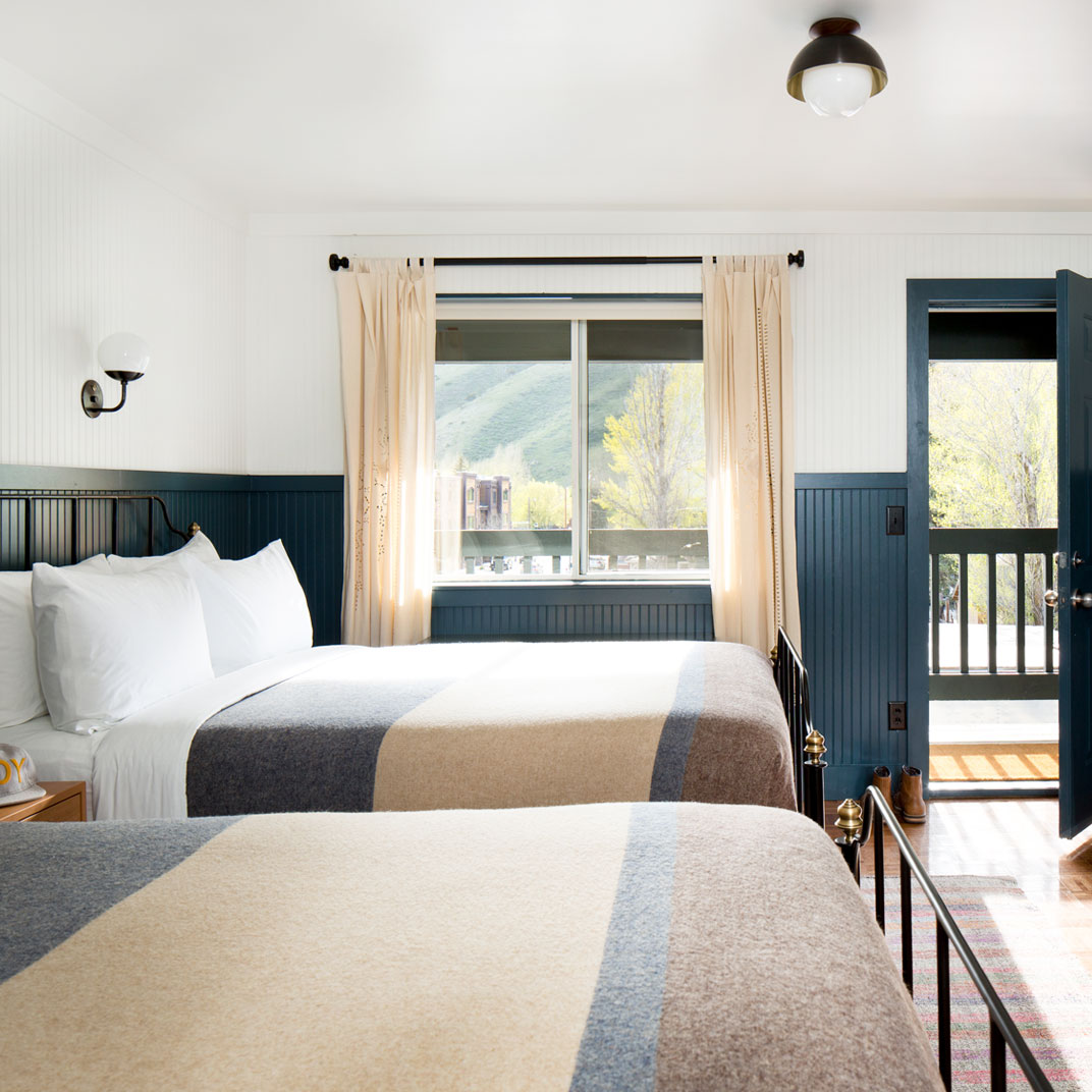 Anvil Hotel
