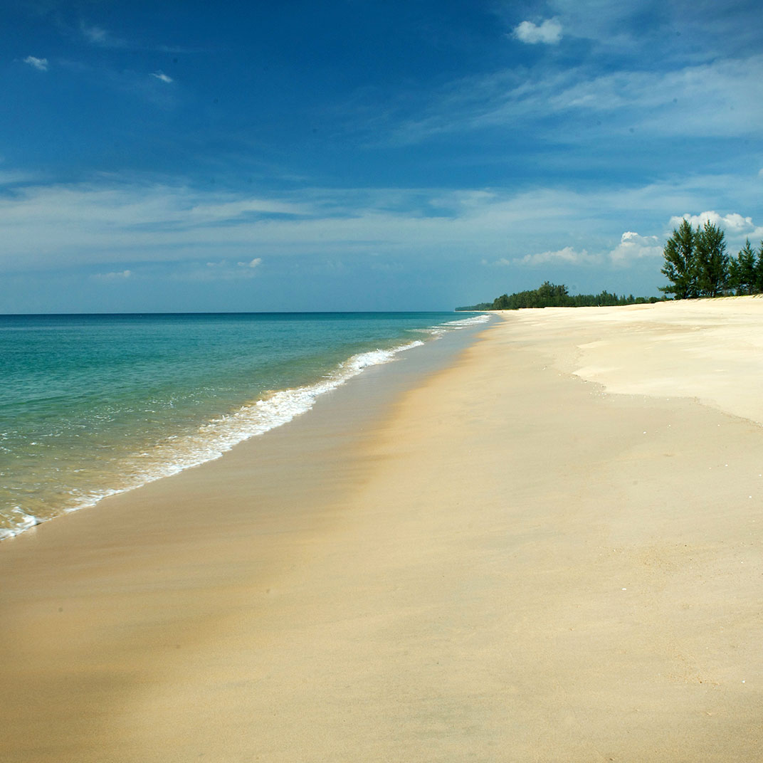 Wanakarn Beach Resort & Spa