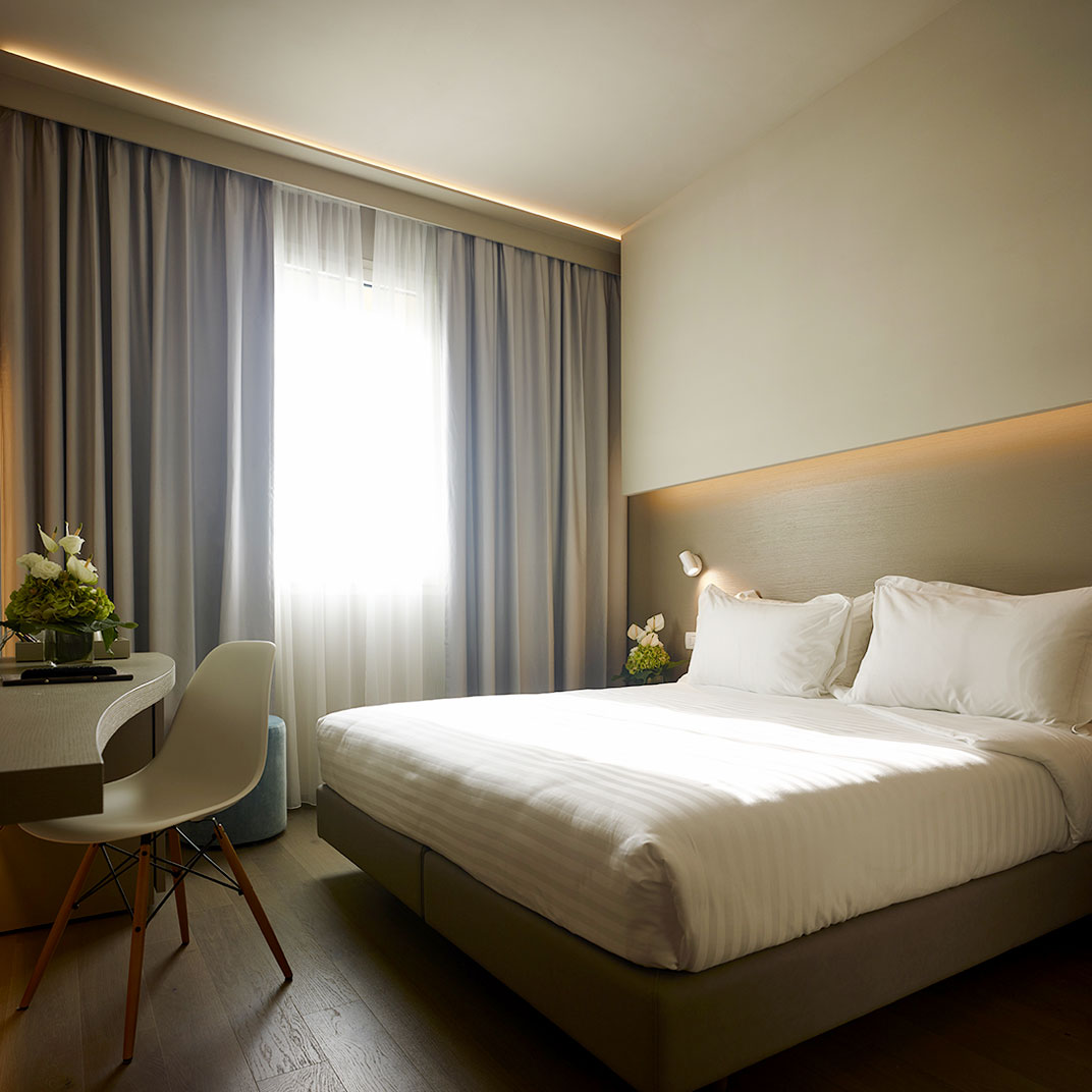 Glance Hotel In Florence