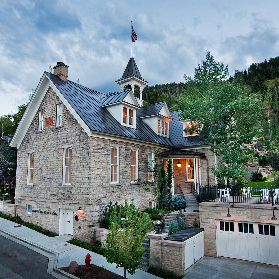 Washington School House Hotel