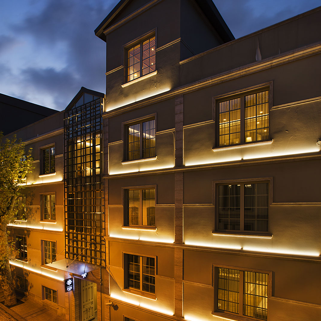 Fer Hotel