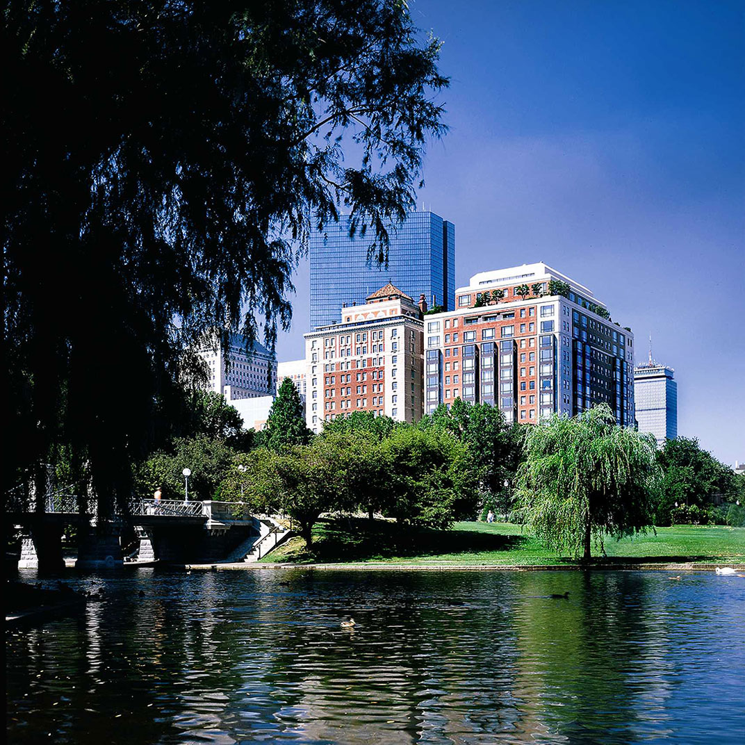Taj Boston