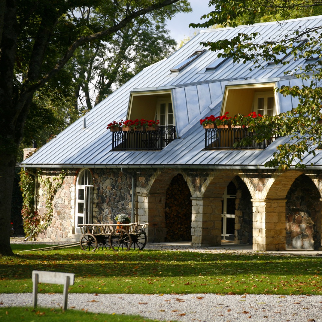 Padaste Manor
